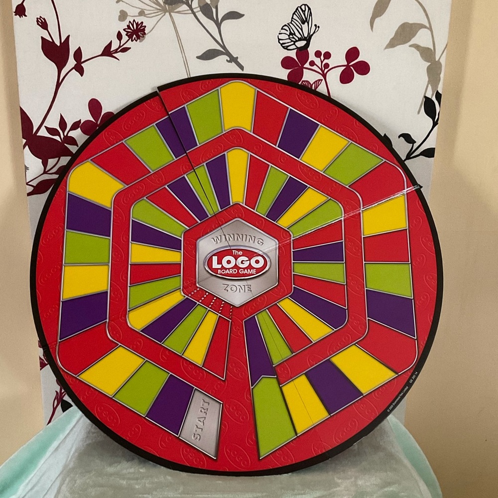 The Logo Board Game, Australian Edition 2009 $19 - Picture 5 of 10